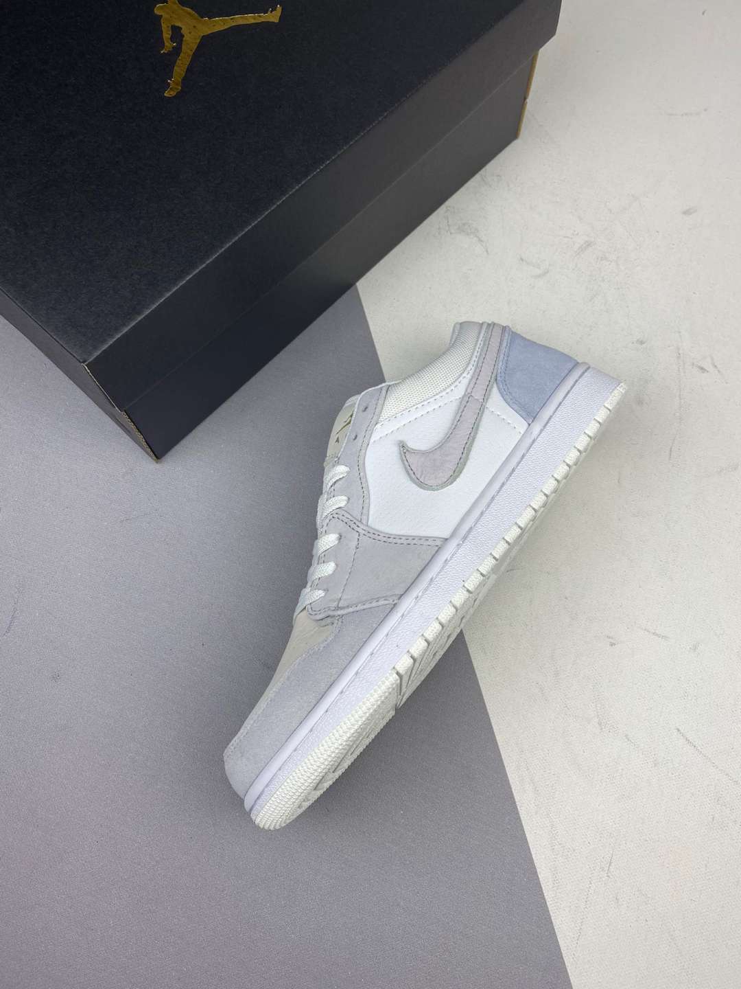 Jordan/Air Jordan [Original Real Mark] AJ1 Jo1Nike SB x Air Jordan 1 High OG Ã¢â‚¬Å“Light BoneÃ¢â‚¬Â item number: BQ4422-600 Ã¢â‚¬Å“Varsity Joe 36-459 - Image 3